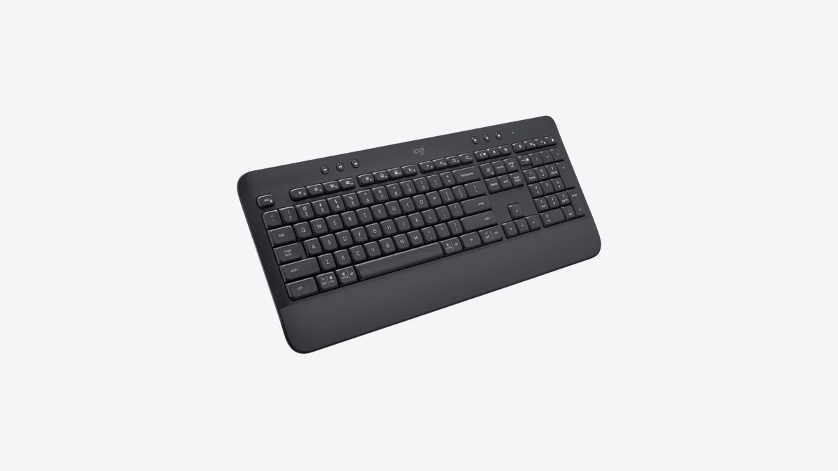 Teclado Logitech Signature K650 grafite com apoio para as mãos integrado.